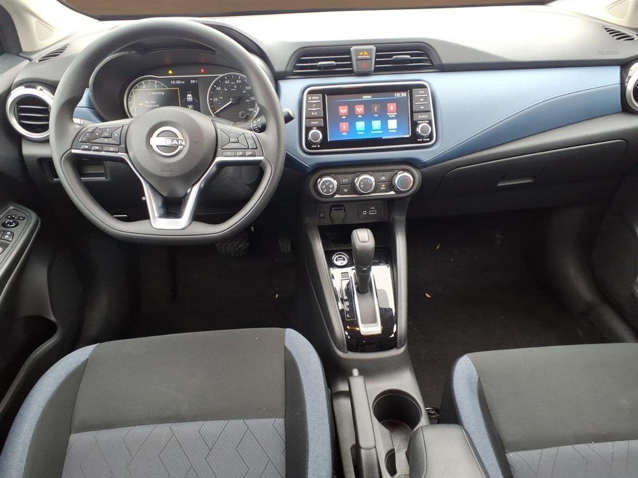 Nissan Versa SV CVT 2025