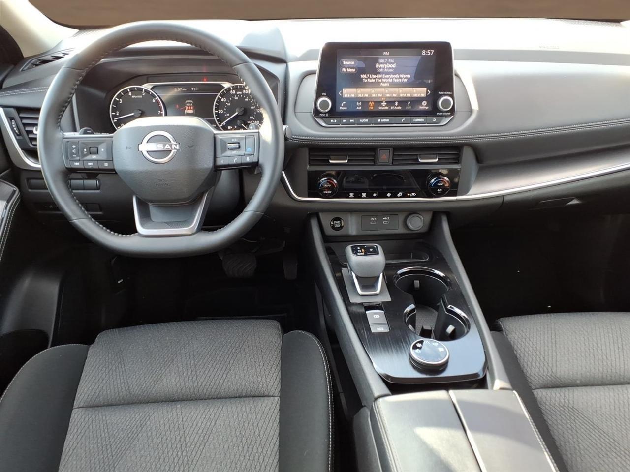 Nissan Rogue AWD SV 2025