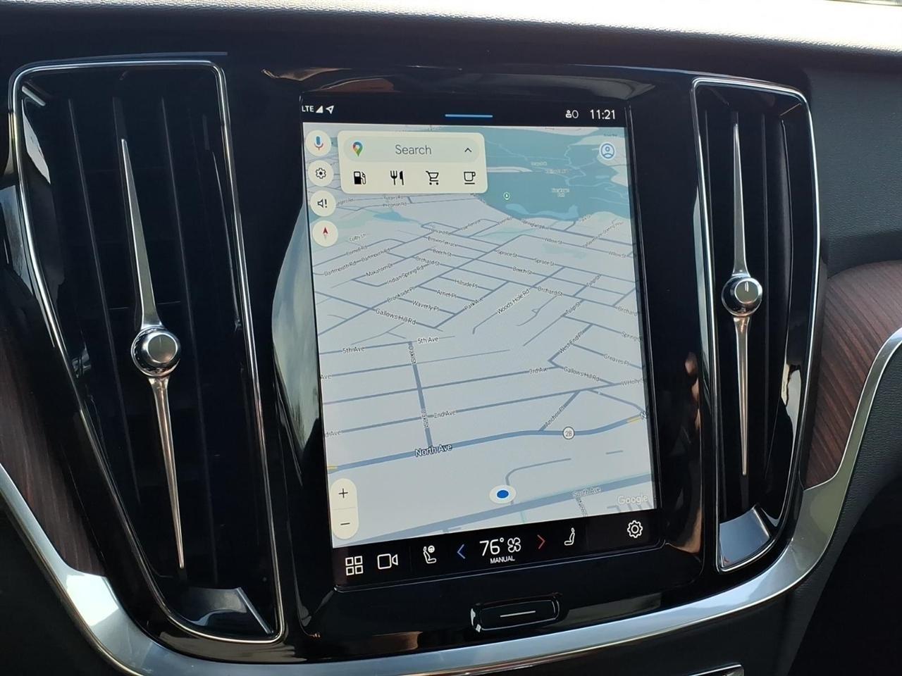 Volvo V60 Cross Country B5 AWD Plus 2025