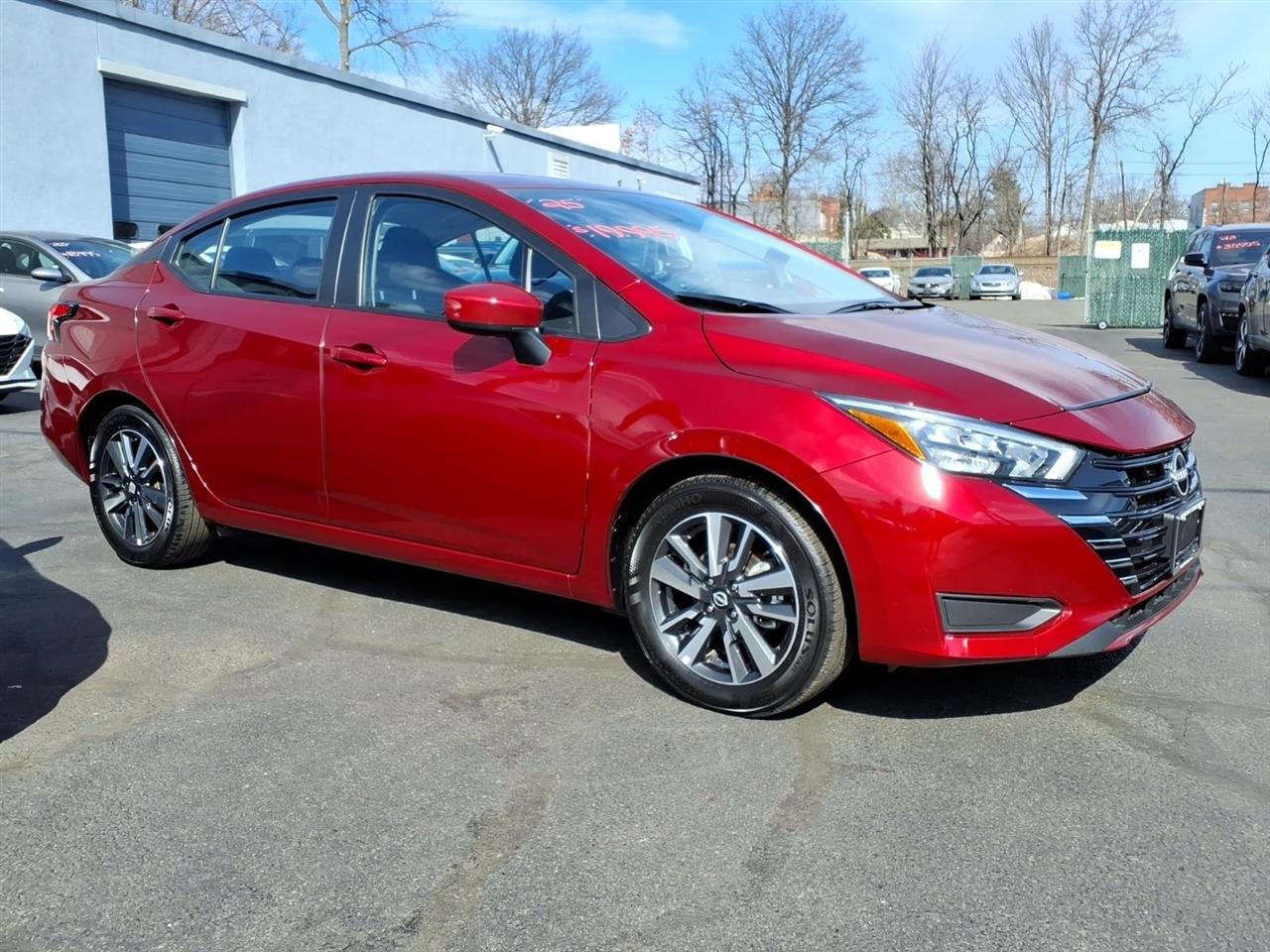 Nissan Versa SV CVT 2025