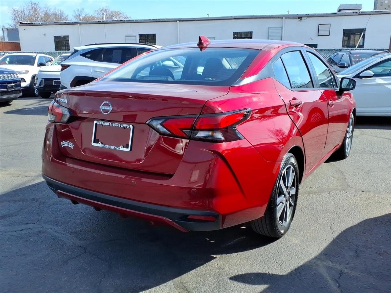 Nissan Versa SV CVT 2025