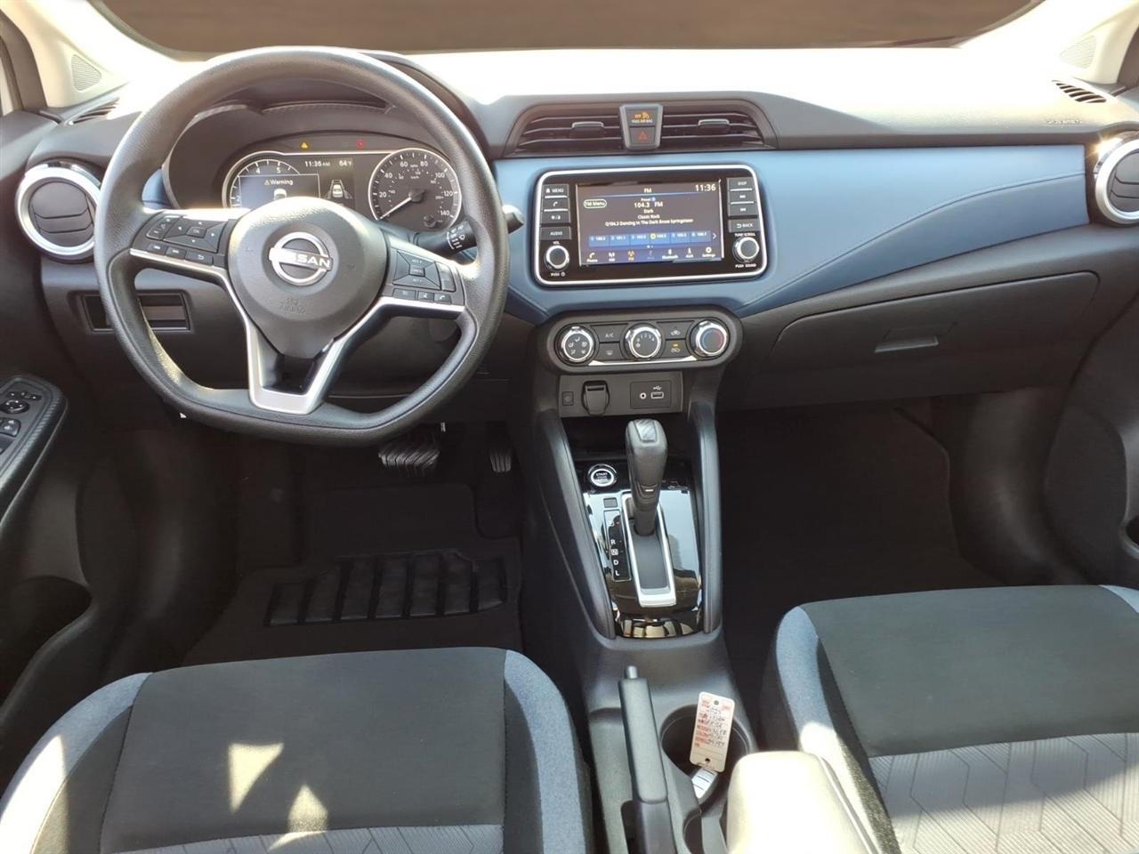 Nissan Versa SV CVT 2025