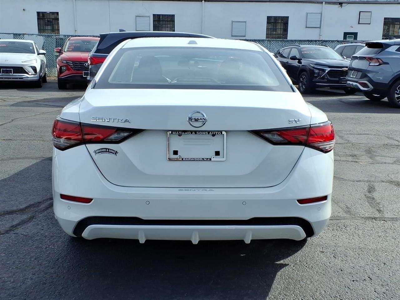 Nissan Sentra SV CVT 2021