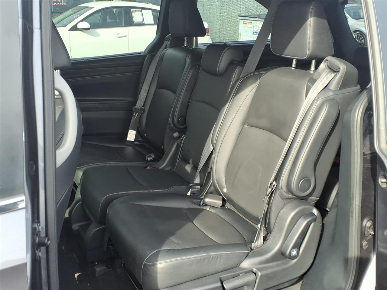Honda Odyssey Touring Auto 2023