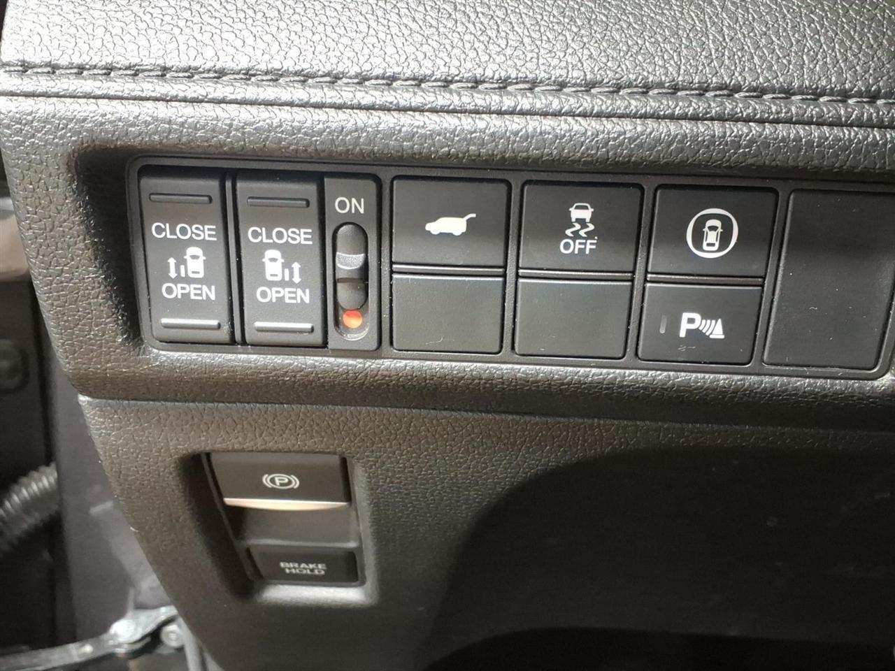 Honda Odyssey Touring Auto 2023