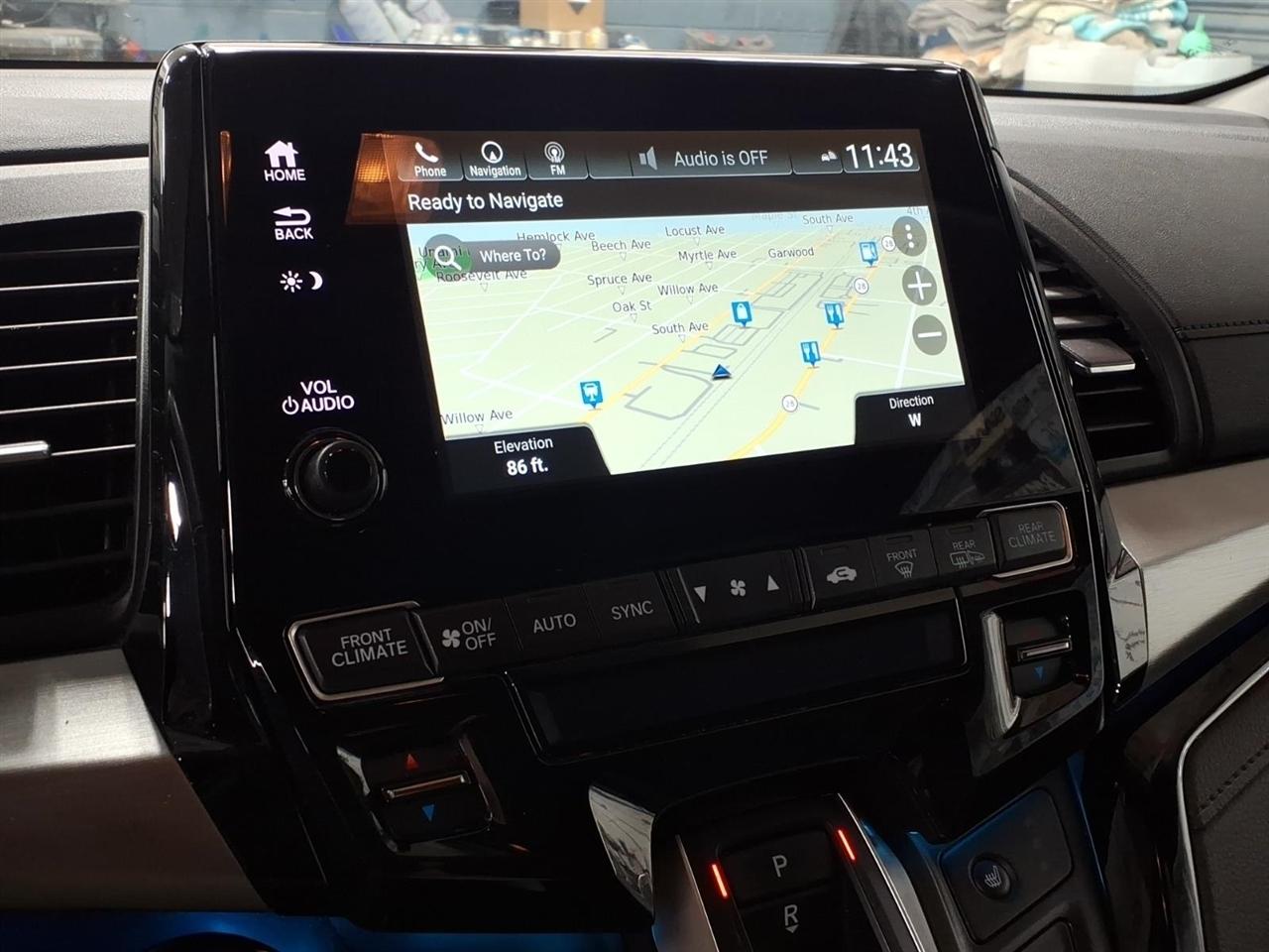 Honda Odyssey Touring Auto 2023
