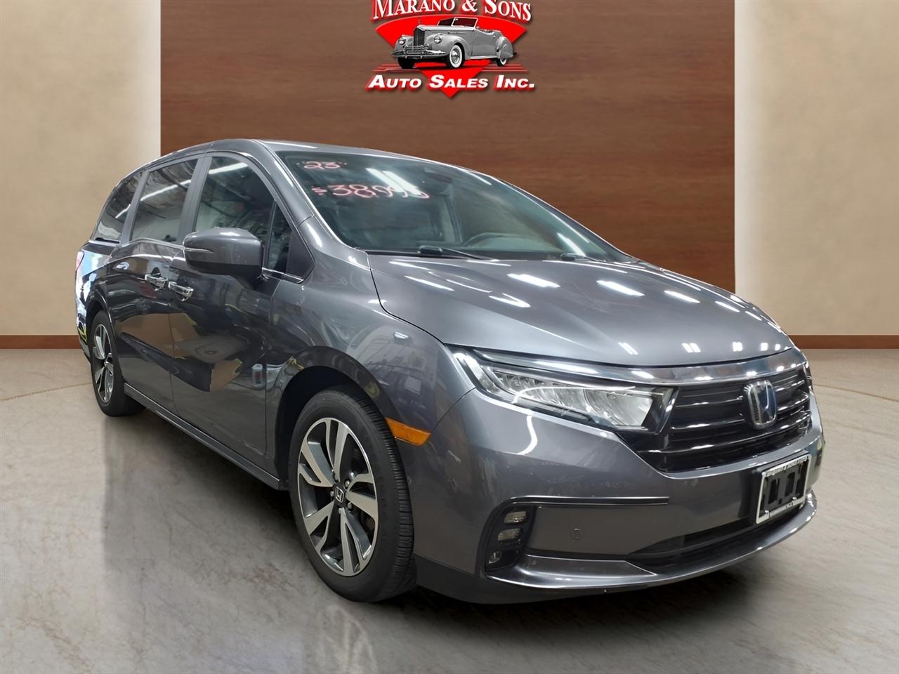 Honda Odyssey Touring Auto 2023