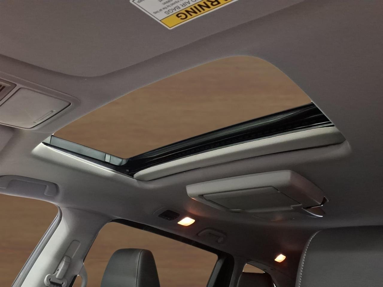 Honda Odyssey Touring Auto 2023