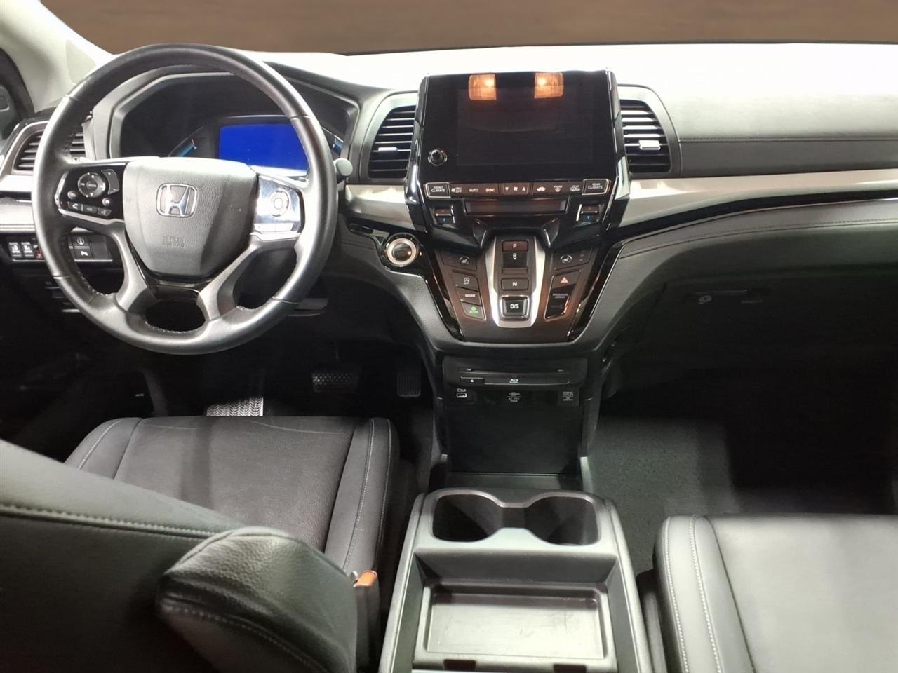 Honda Odyssey Touring Auto 2023
