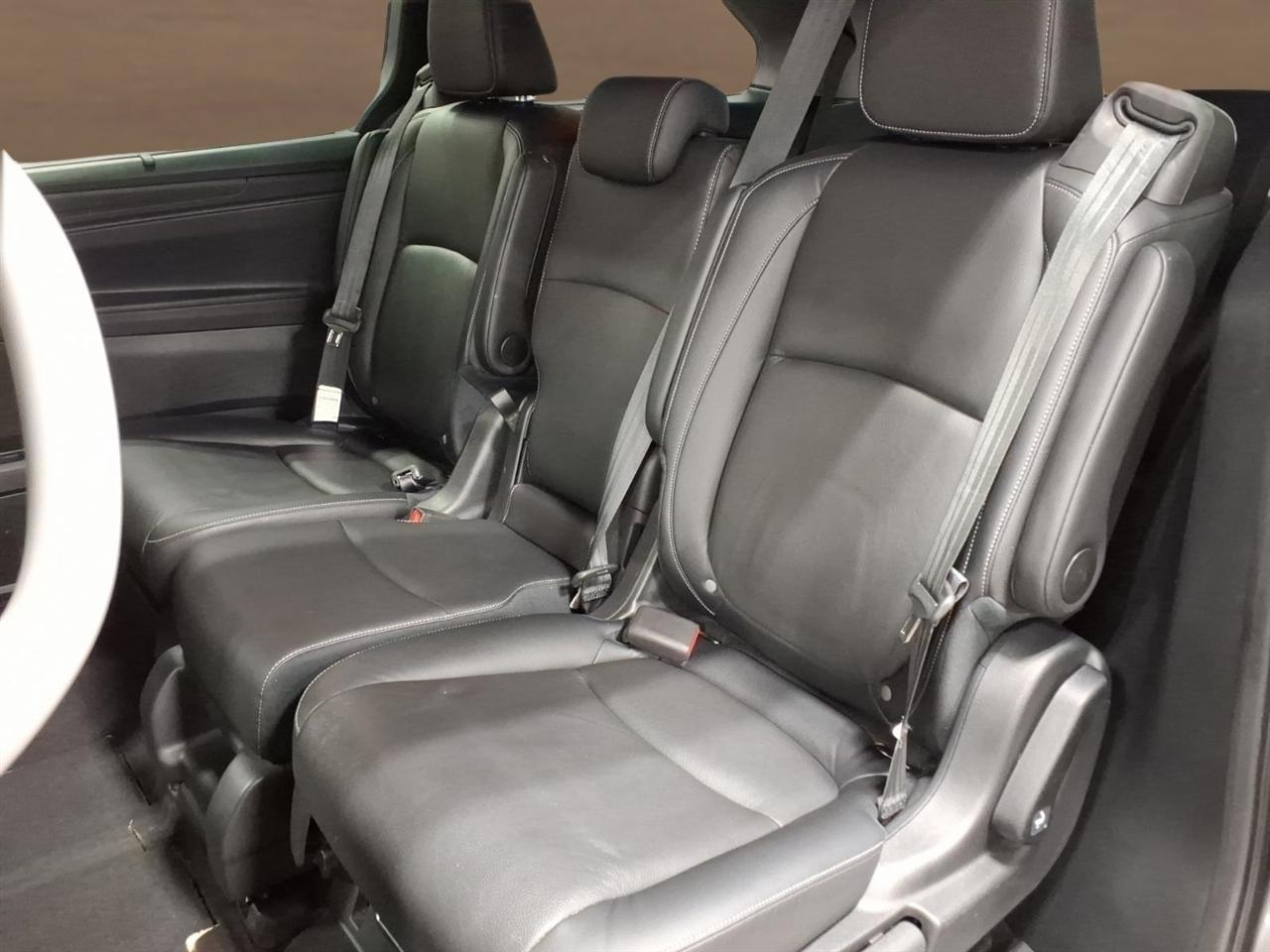 Honda Odyssey Touring Auto 2023