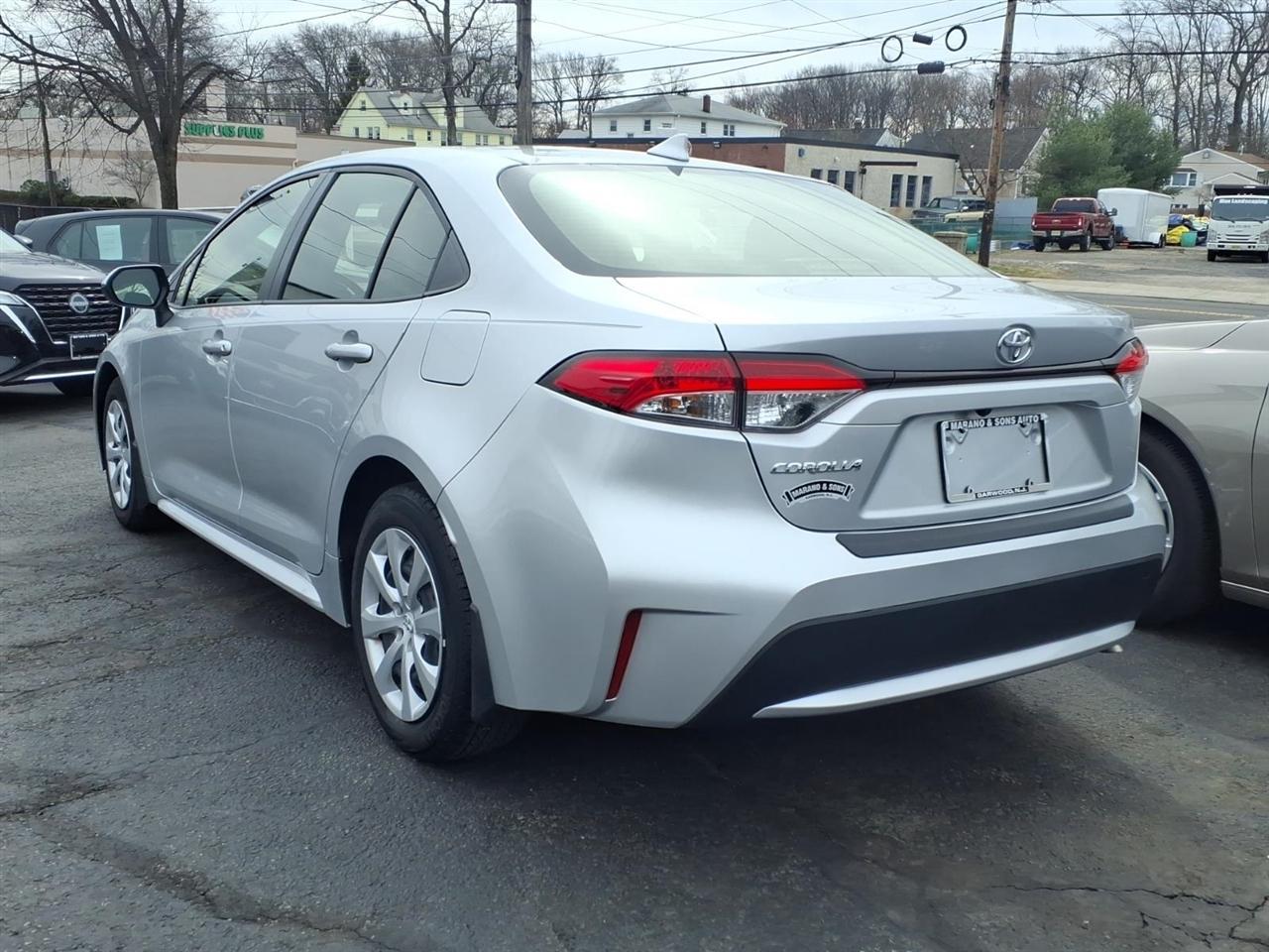Toyota Corolla LE CVT (Natl) 2022