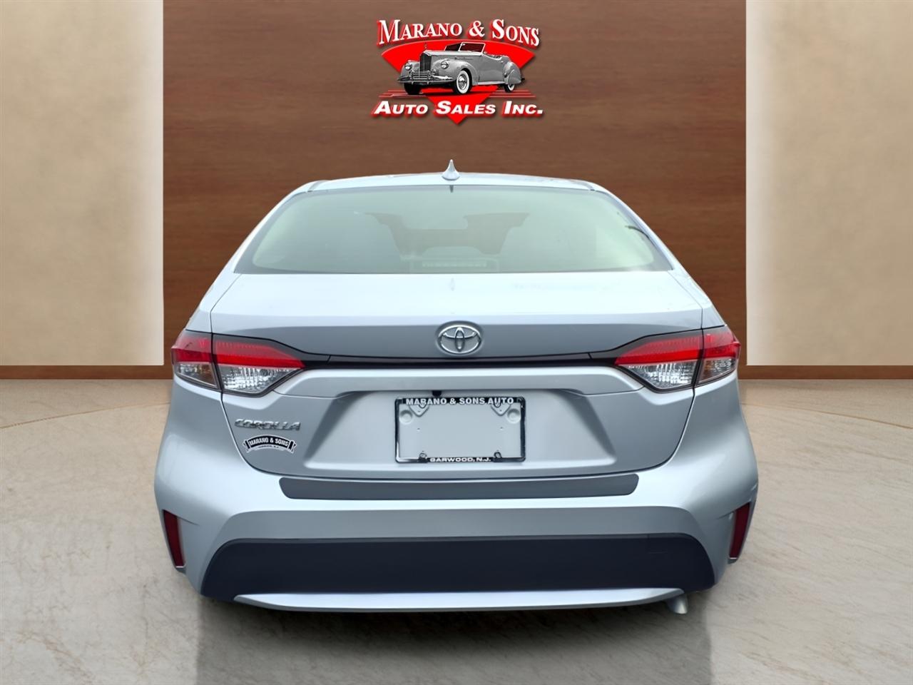 Toyota Corolla LE CVT (Natl) 2022