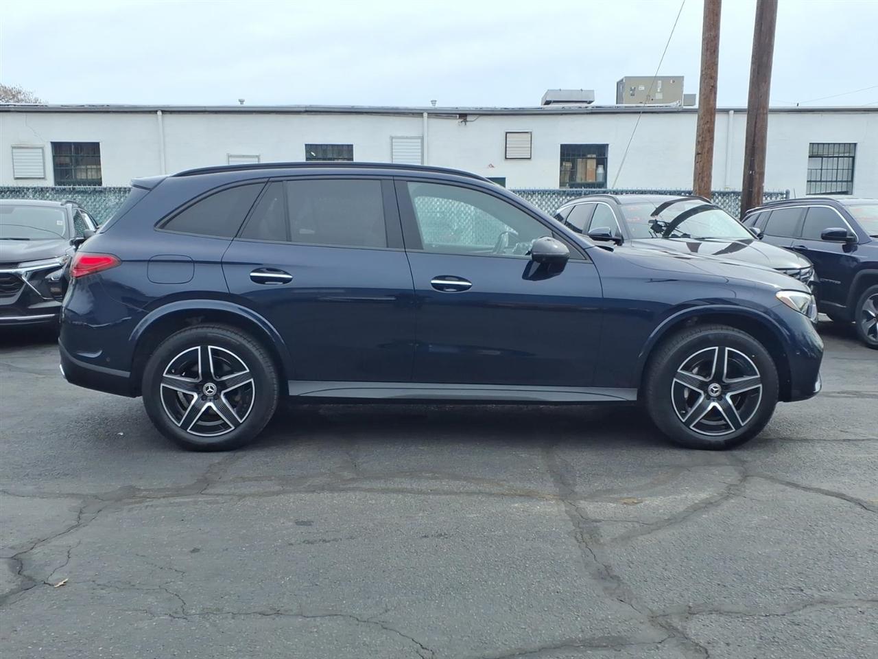Mercedes-Benz GLC GLC 300 4MATIC SUV 2023