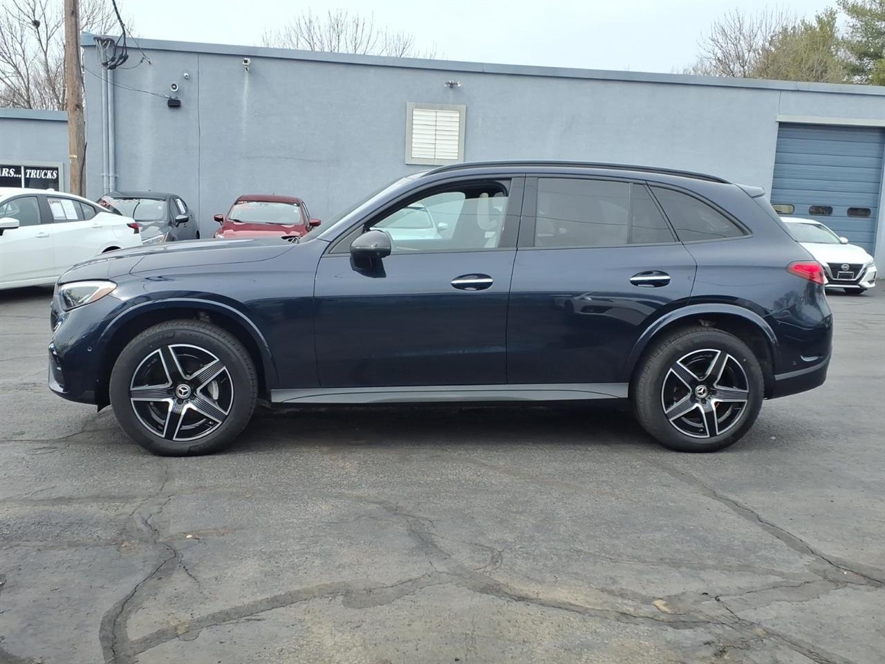 Mercedes-Benz GLC GLC 300 4MATIC SUV 2023