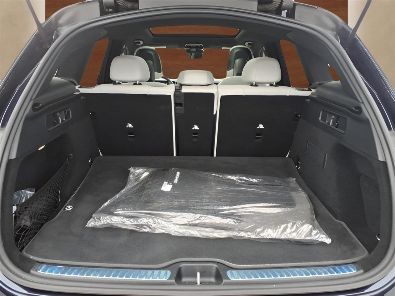 Mercedes-Benz GLC GLC 300 4MATIC SUV 2023