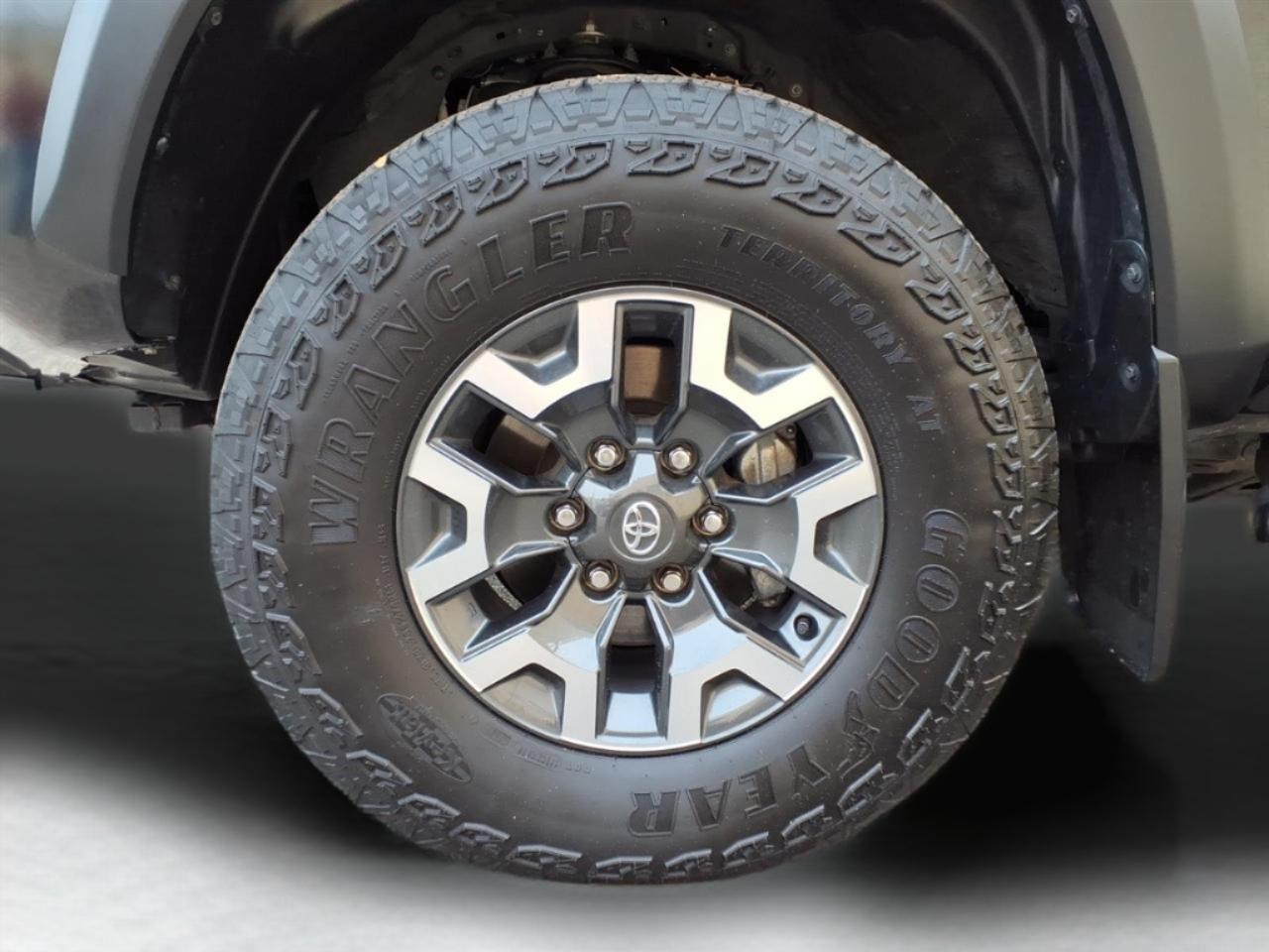 Toyota Tacoma 4WD TRD Off Road Double Cab 5' Bed V6 MT (Natl) 2023