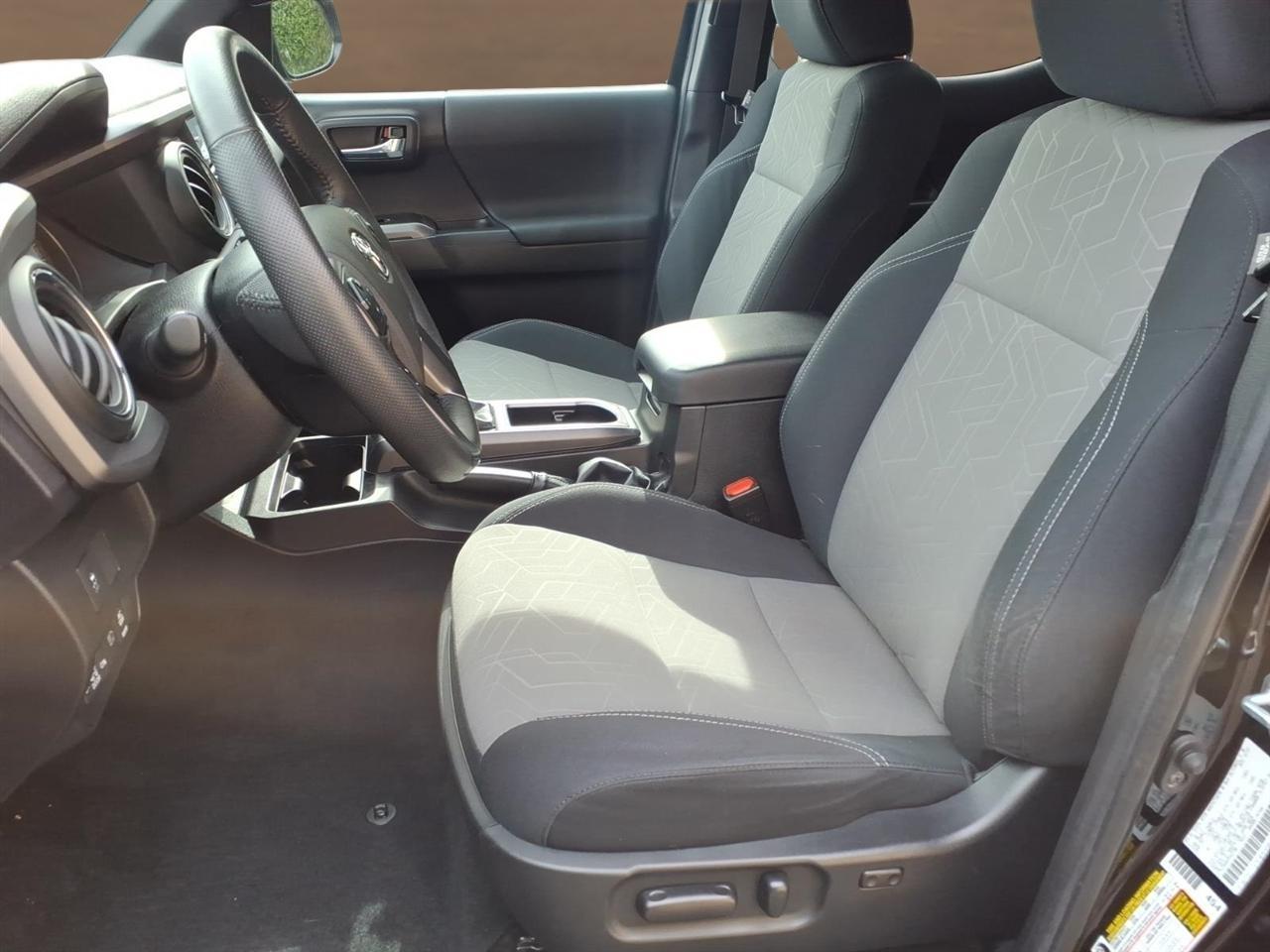 Toyota Tacoma 4WD TRD Off Road Double Cab 5' Bed V6 MT (Natl) 2023