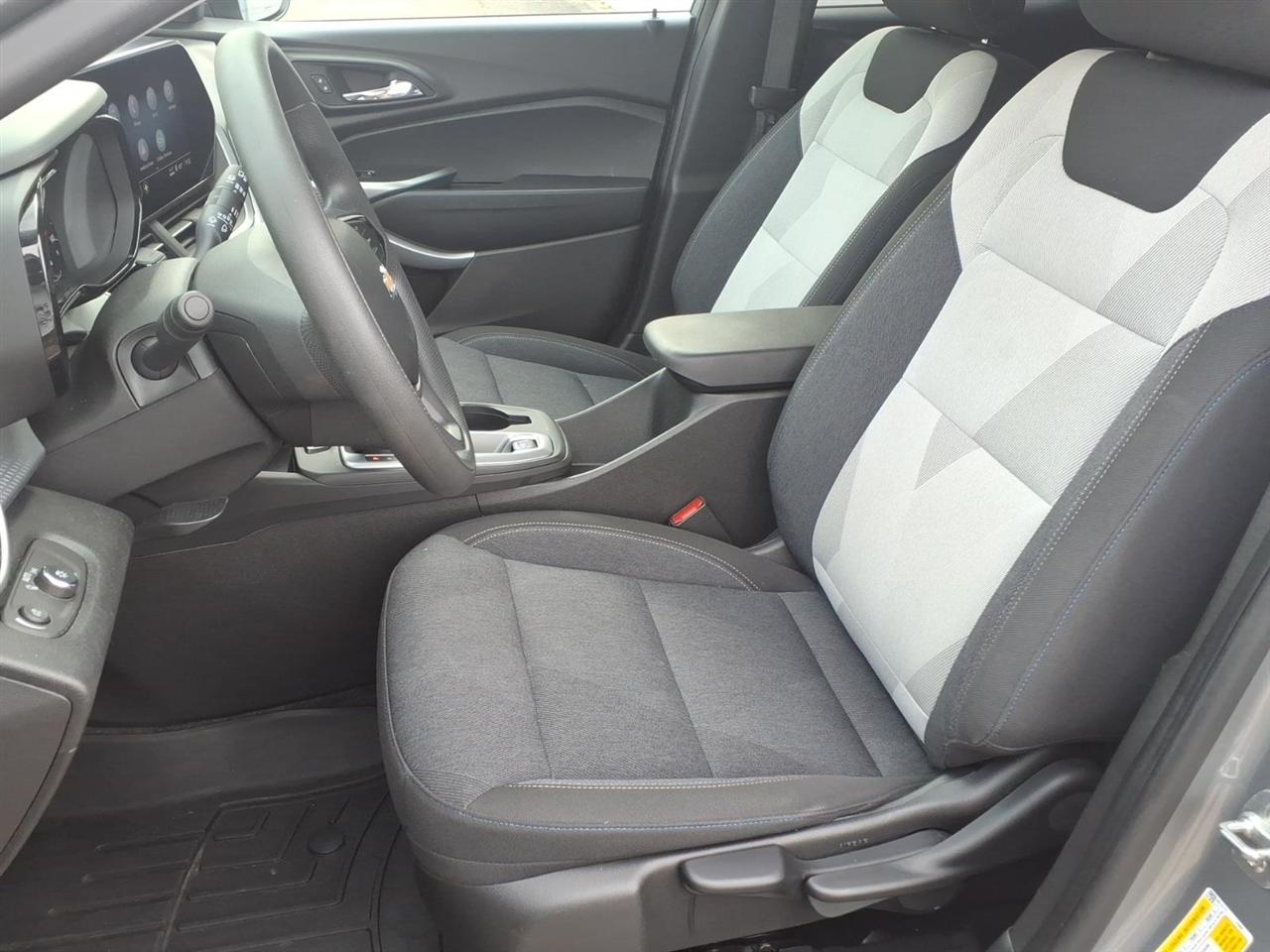 Chevrolet Trax FWD 4dr LS 2024