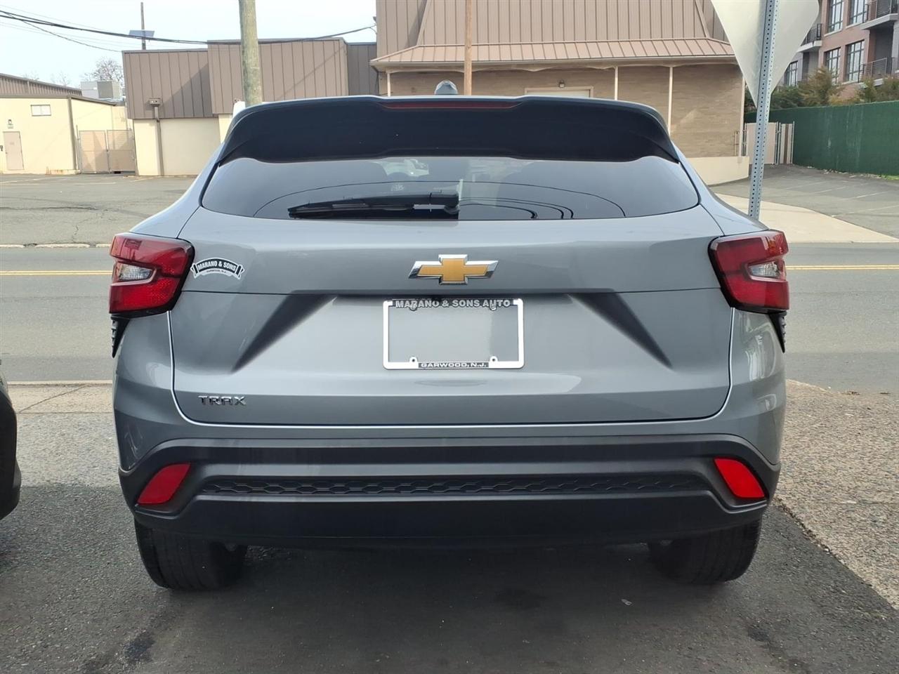 Chevrolet Trax FWD 4dr LS 2024