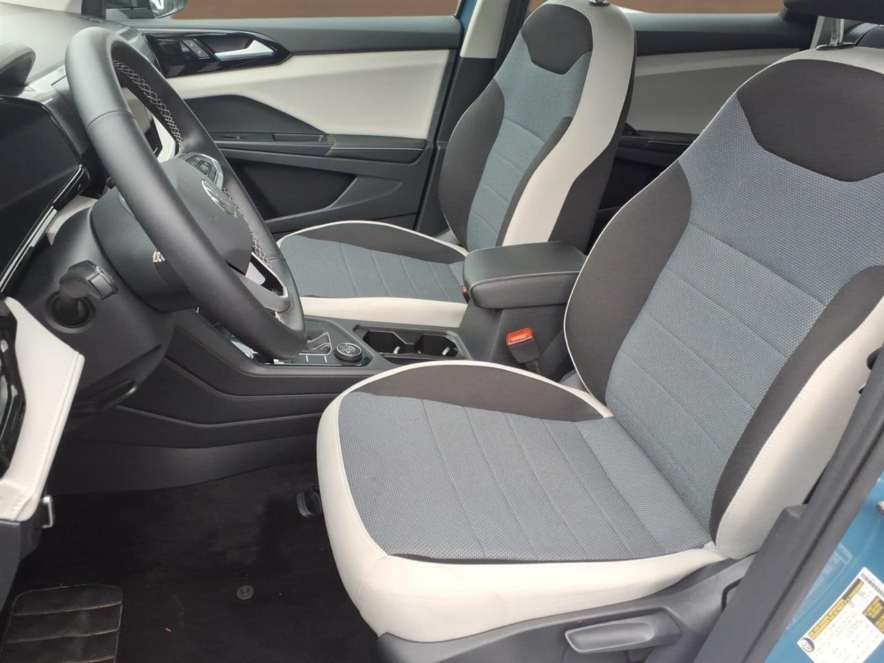 Volkswagen Taos S 4MOTION 2025