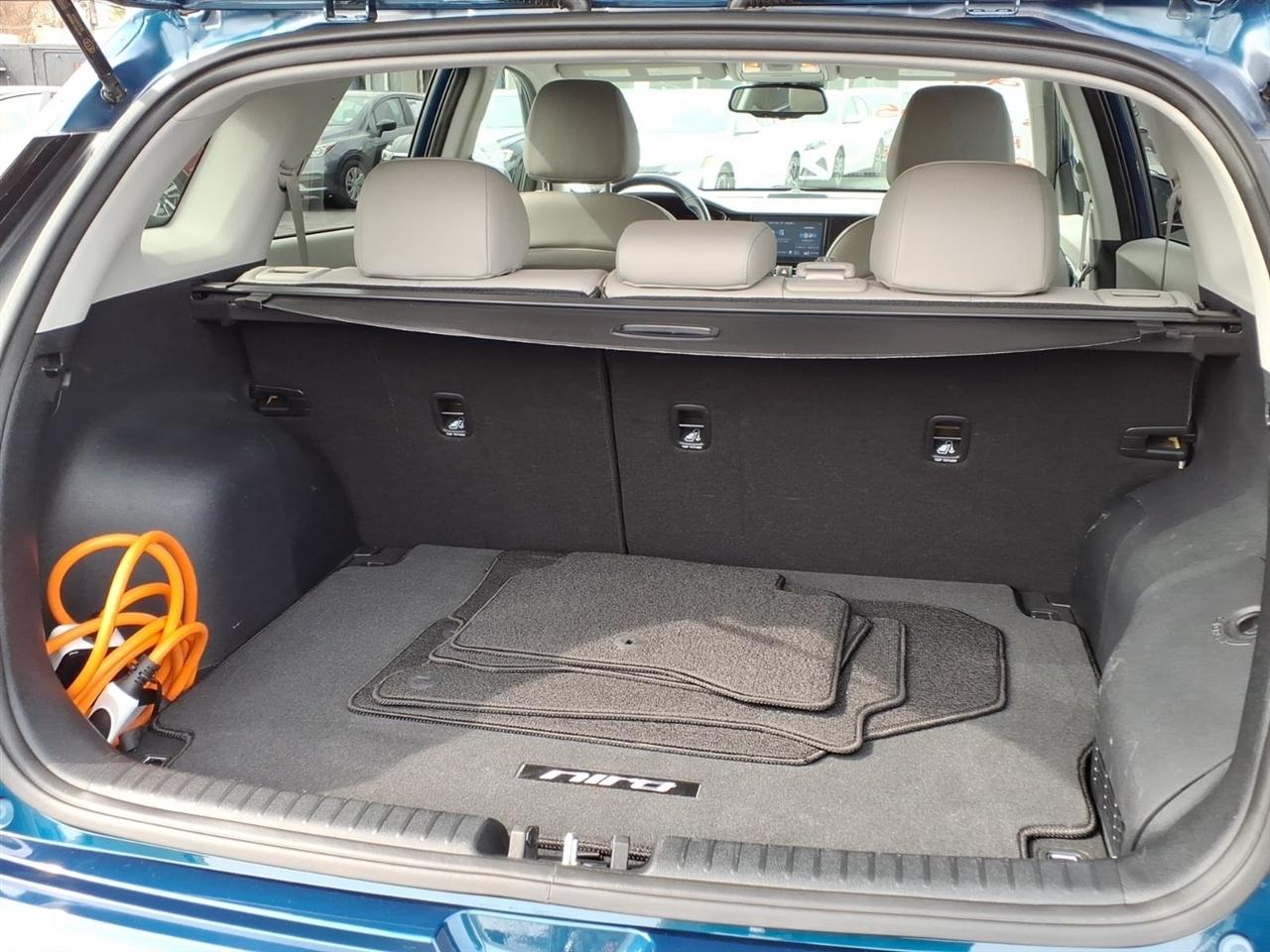 Kia Niro Plug-In Hybrid EX FWD 2022