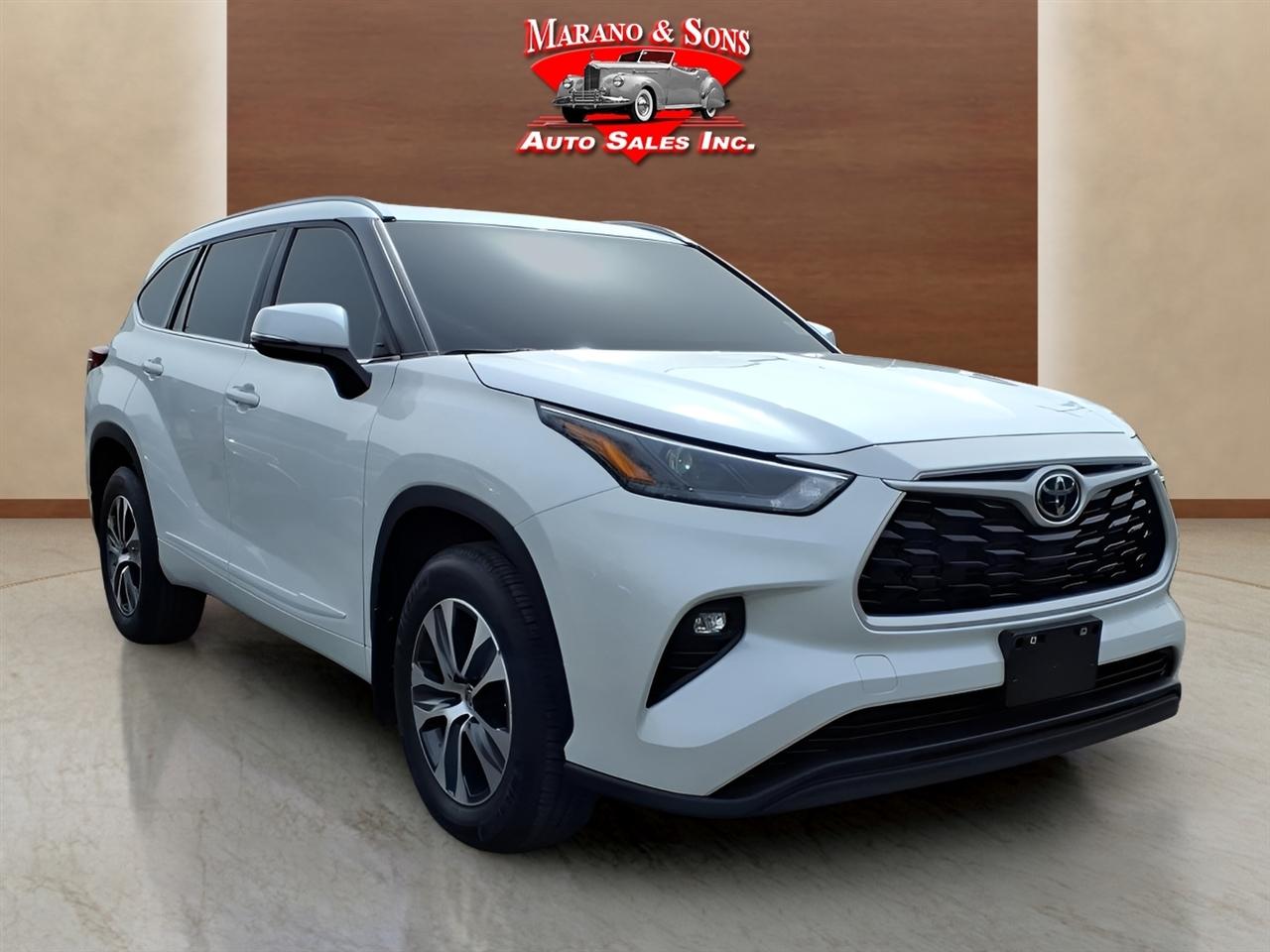 Toyota Highlander Platinum AWD (Natl) 2023