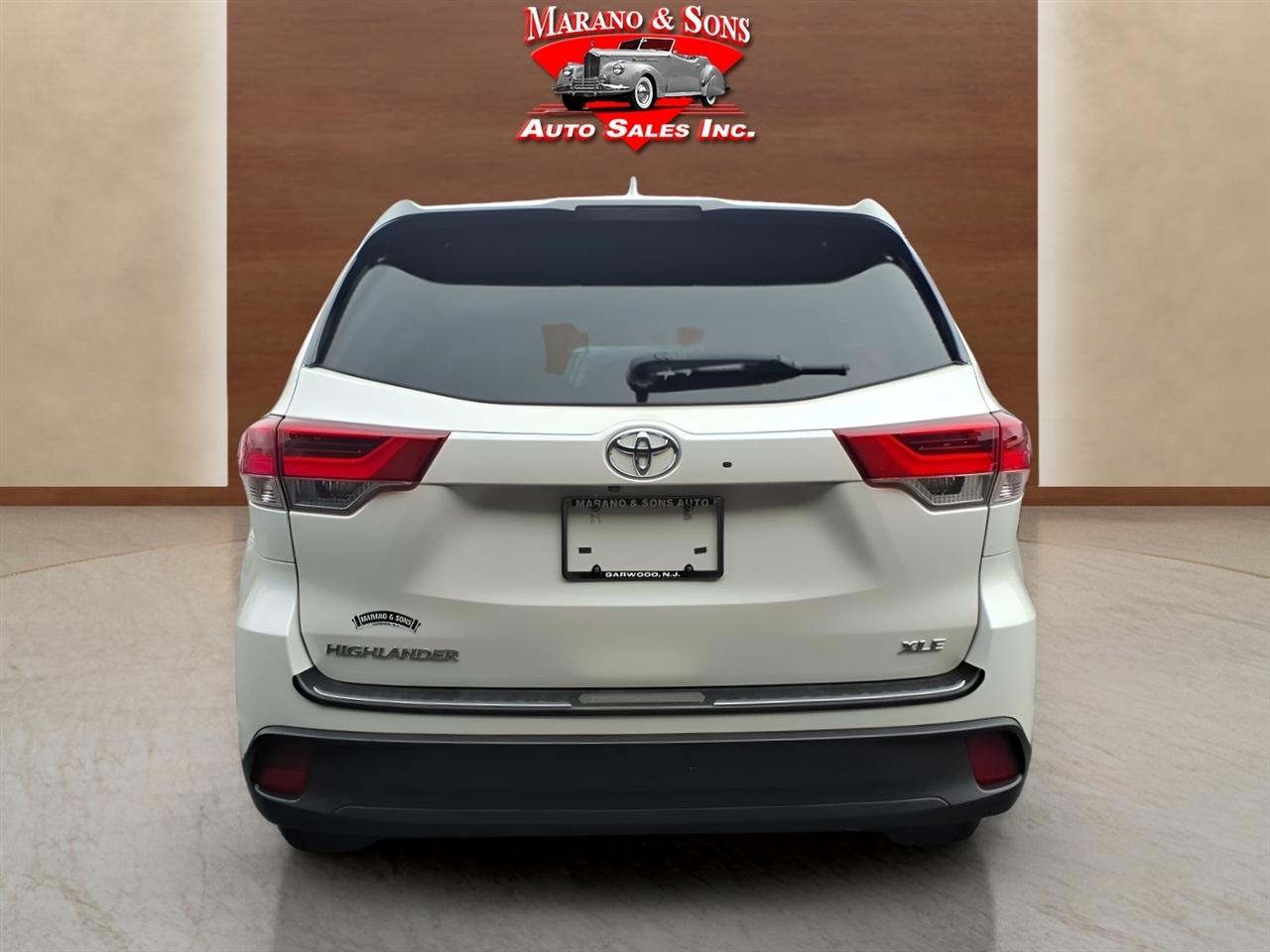 Toyota Highlander XLE V6 FWD (Natl) 2018