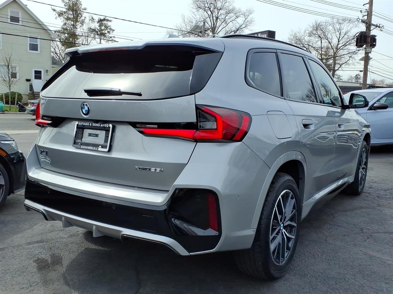 BMW X1 xDrive28i Sports Activity Vehicle 2023