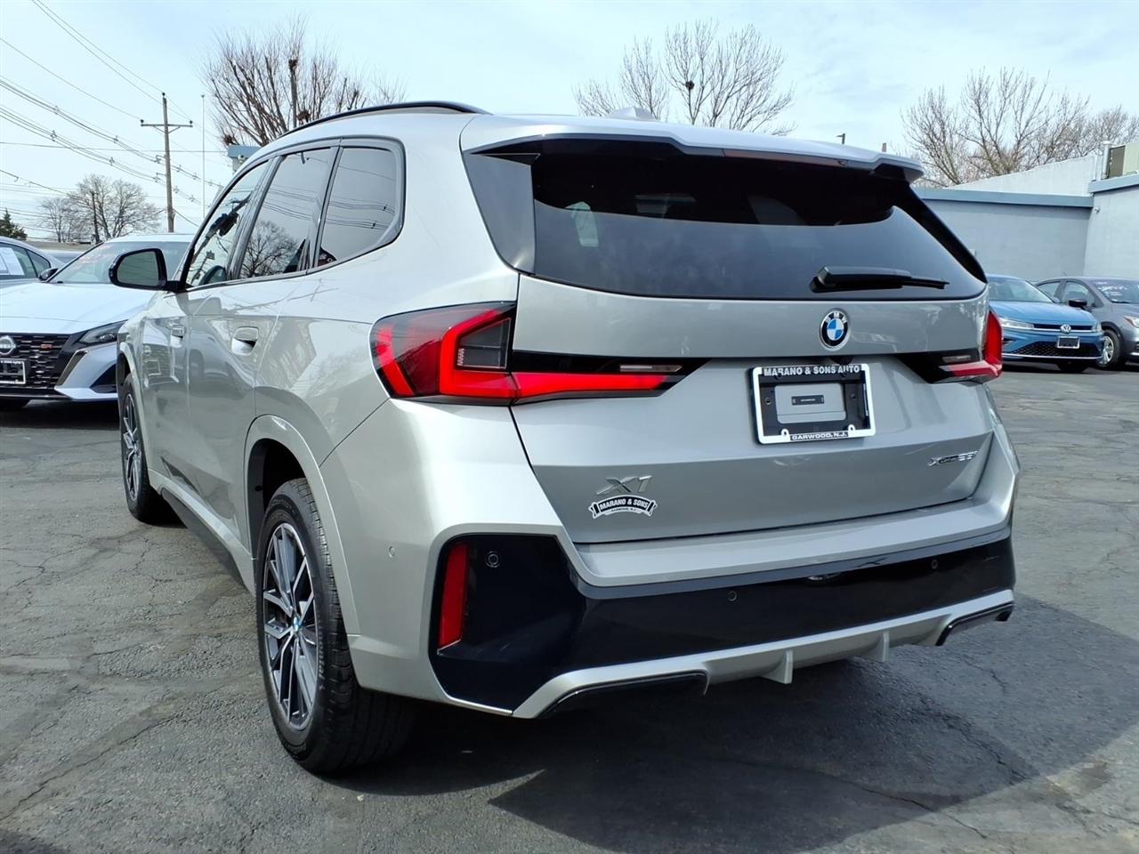 BMW X1 xDrive28i Sports Activity Vehicle 2023