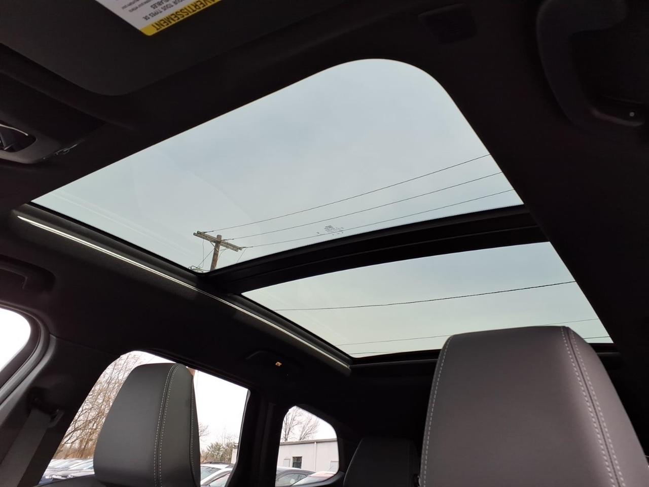 BMW X1 xDrive28i Sports Activity Vehicle 2023