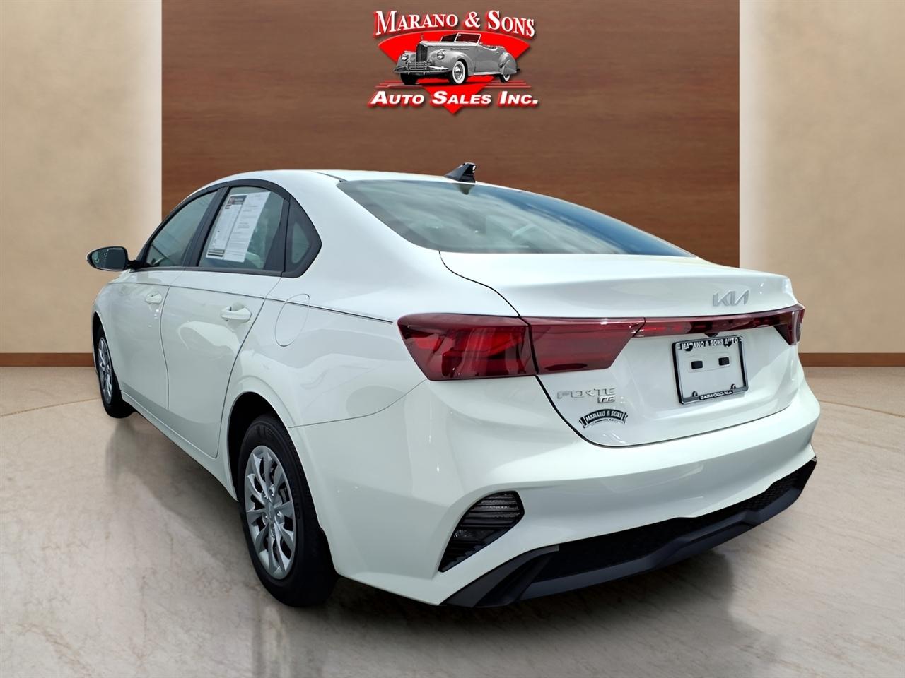 Kia Forte LX IVT 2024