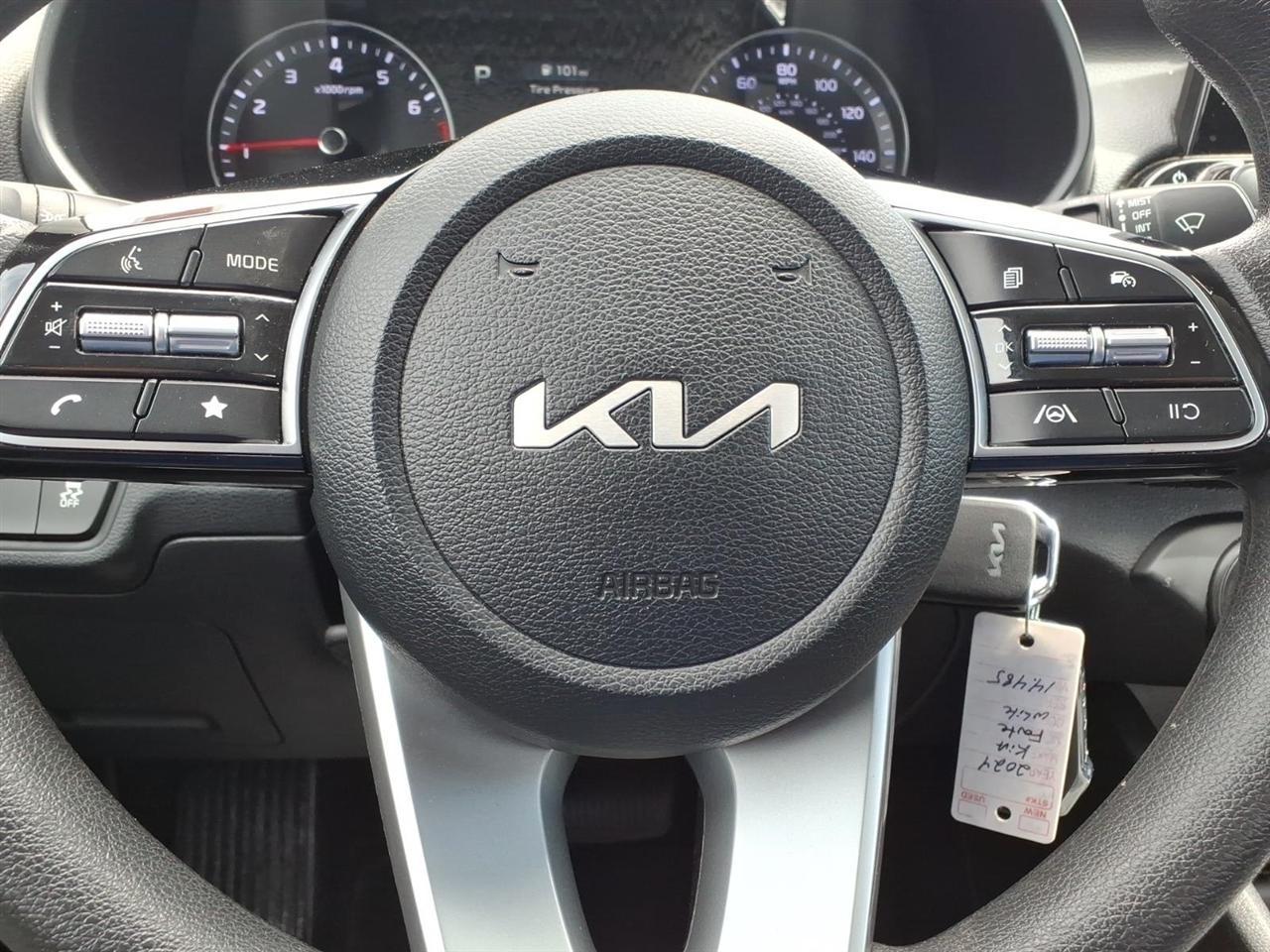 Kia Forte LX IVT 2024