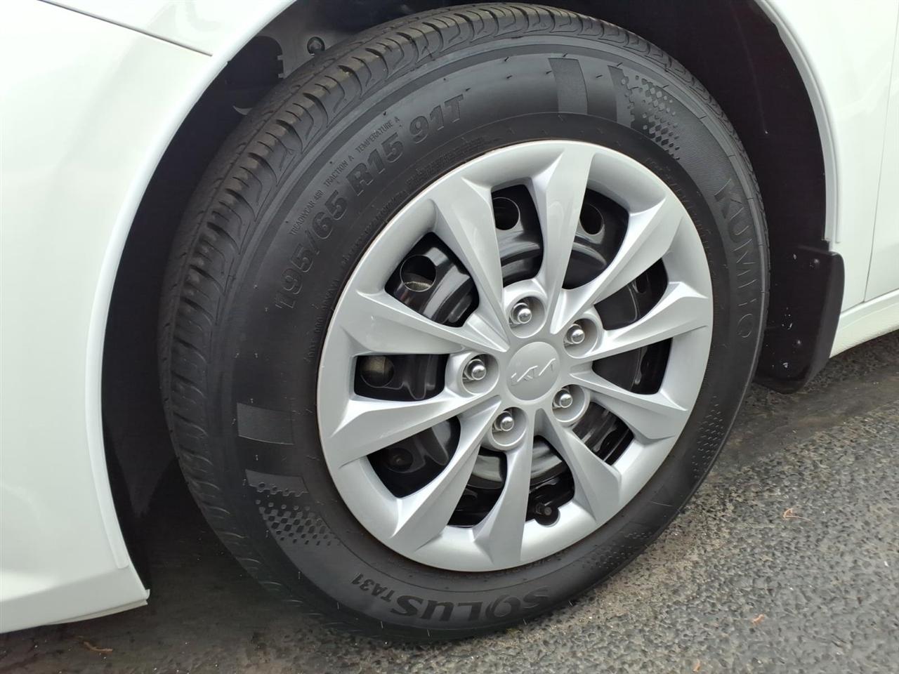 Kia Forte LX IVT 2024