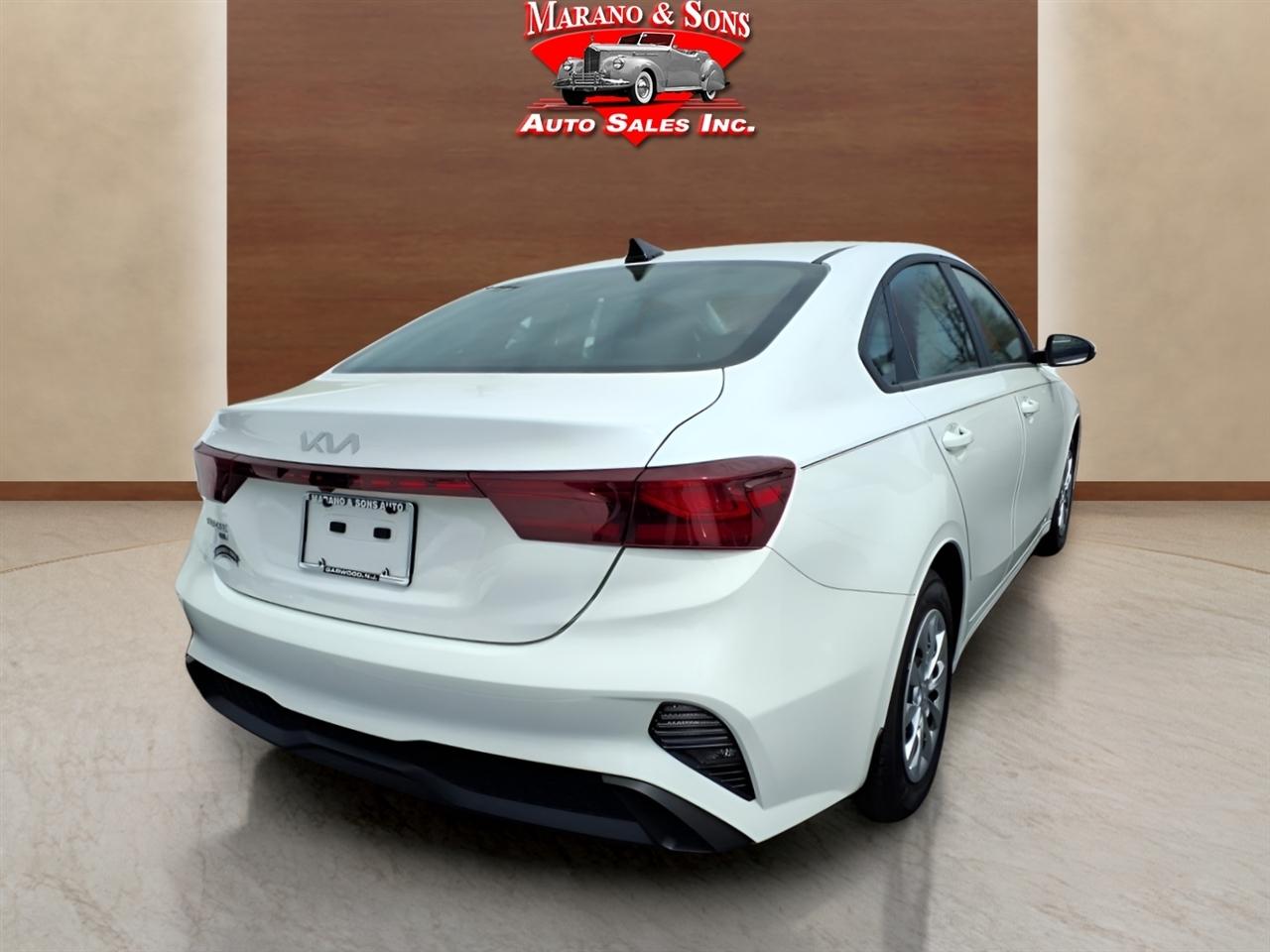 Kia Forte LX IVT 2024