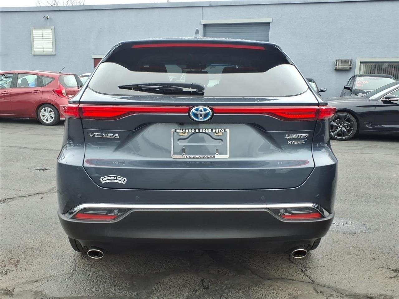 Toyota Venza Limited AWD (Natl) 2021