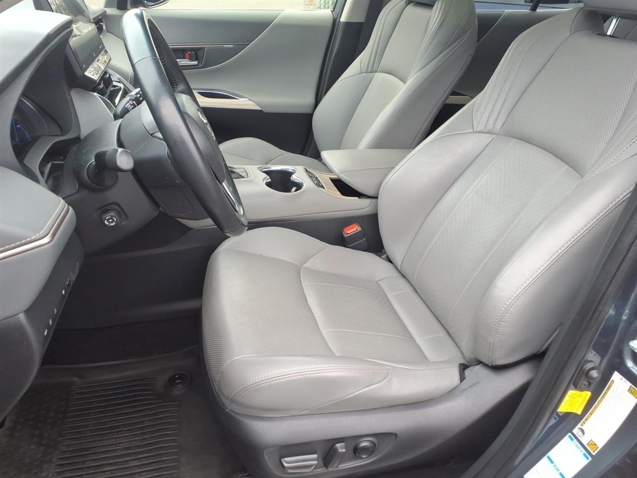 Toyota Venza Limited AWD (Natl) 2021