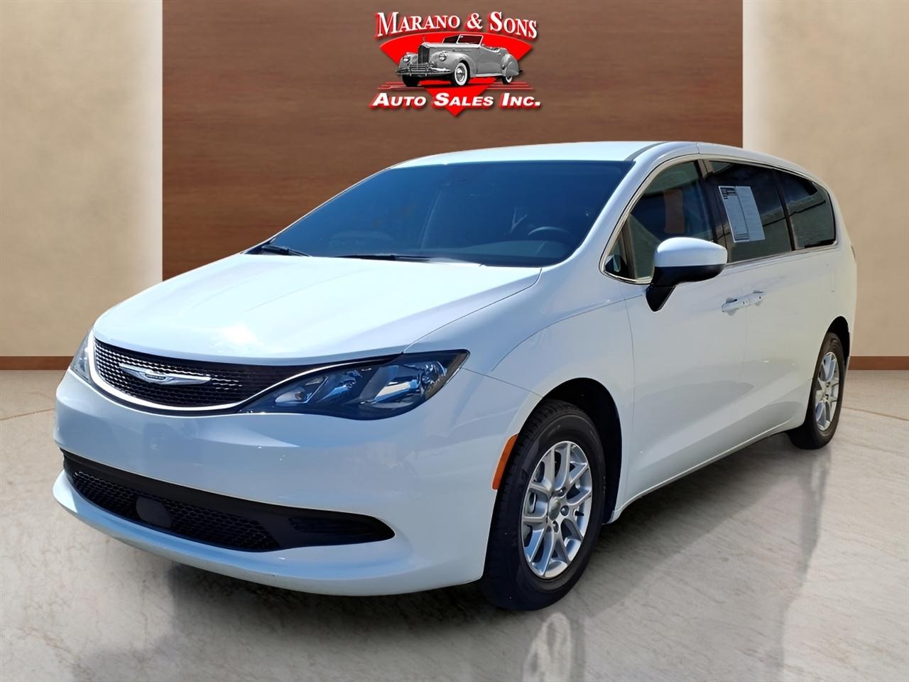 2023 Chrysler Voyager LX FWD