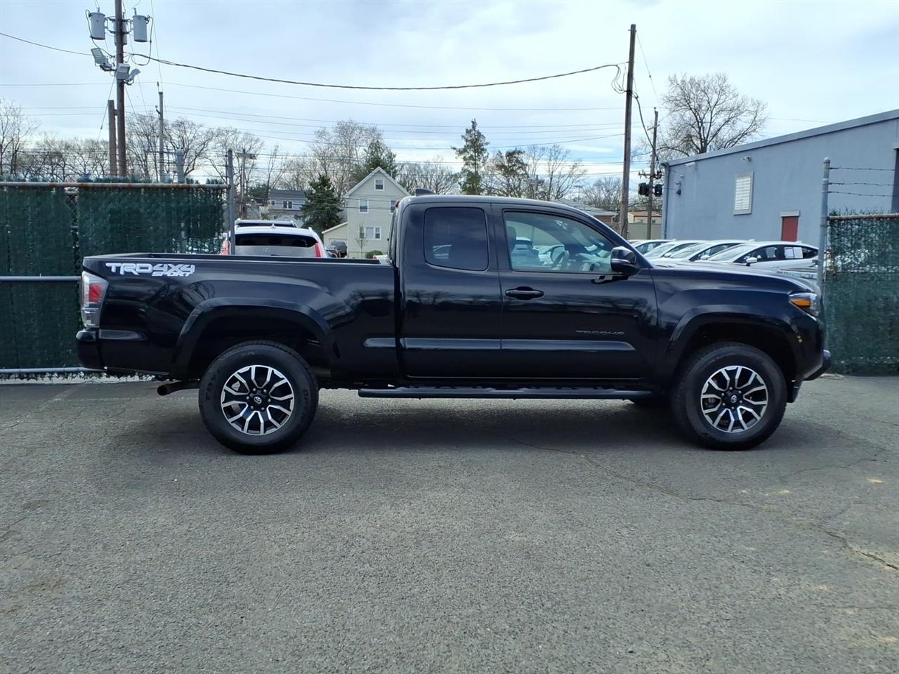 Toyota Tacoma 4WD TRD Off Road Access Cab 6' Bed V6 AT (Natl) 2023