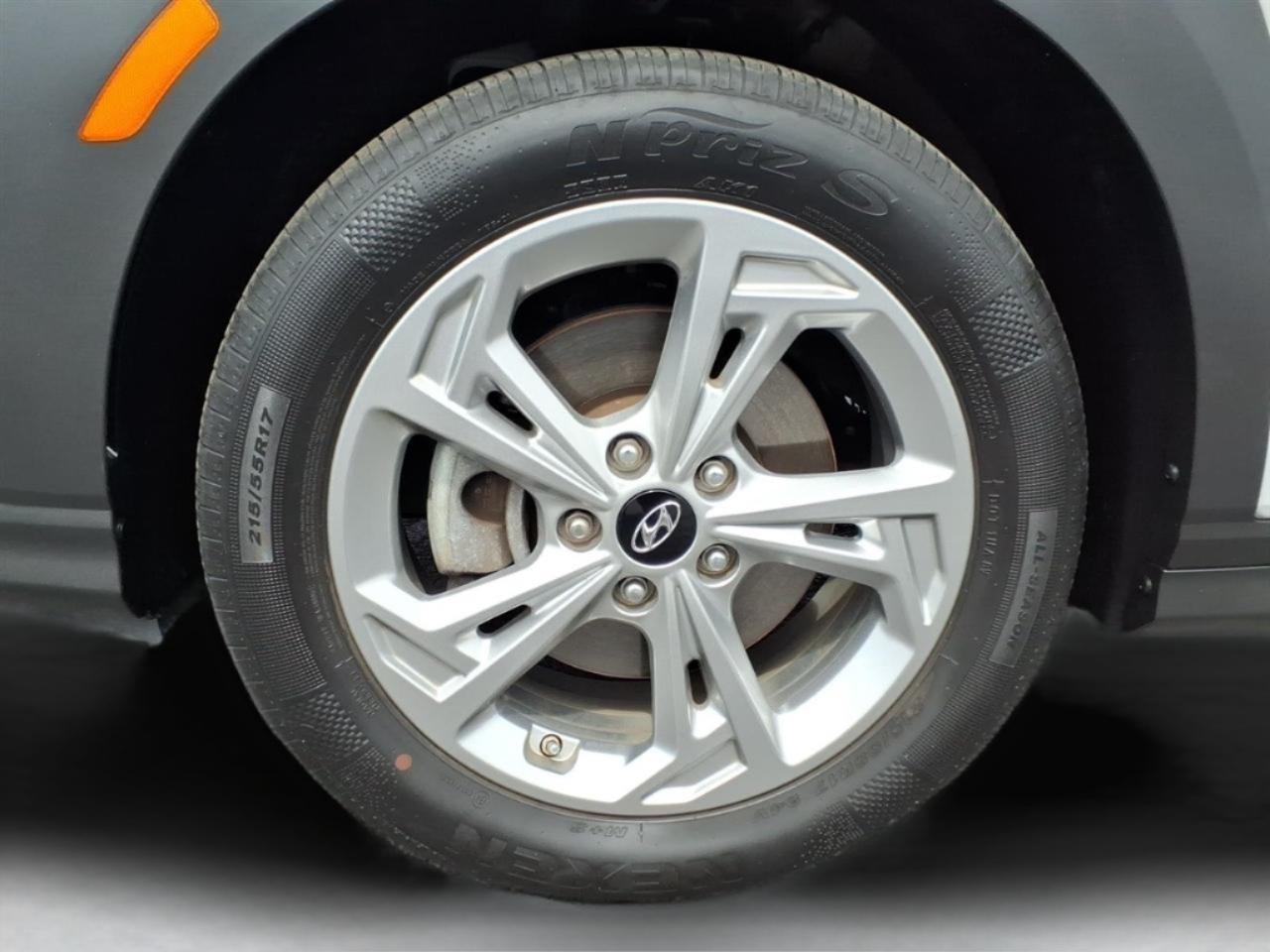 Hyundai Kona SEL Auto AWD 2023