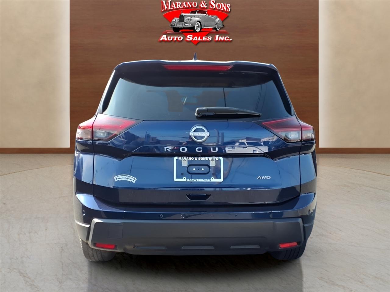 Nissan Rogue AWD SV 2025