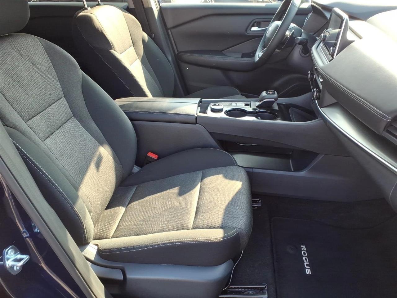Nissan Rogue AWD SV 2025