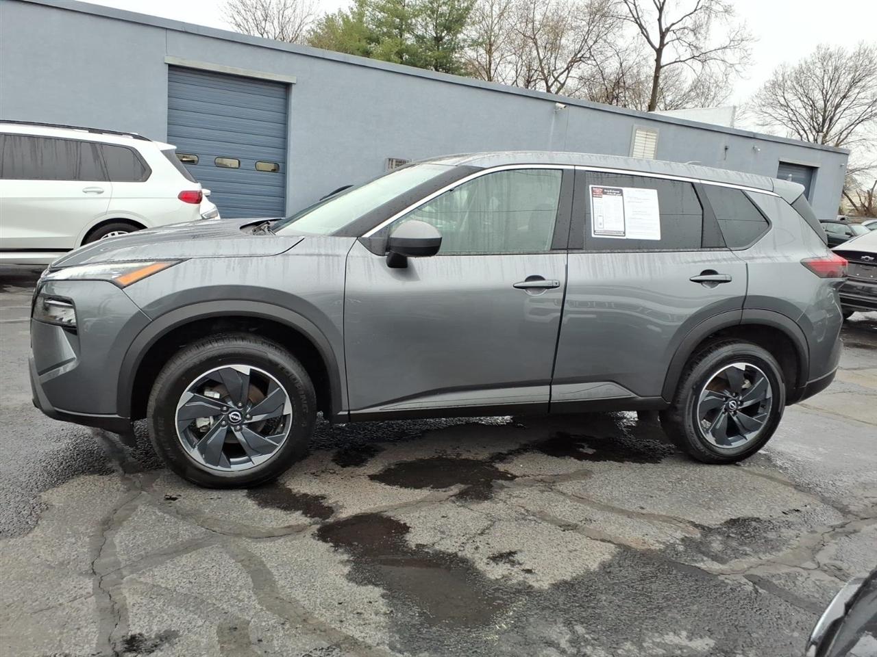 Nissan Rogue FWD SV 2025