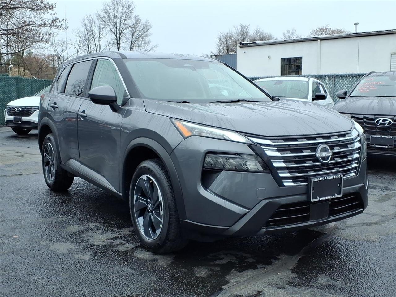 Nissan Rogue FWD SV 2025