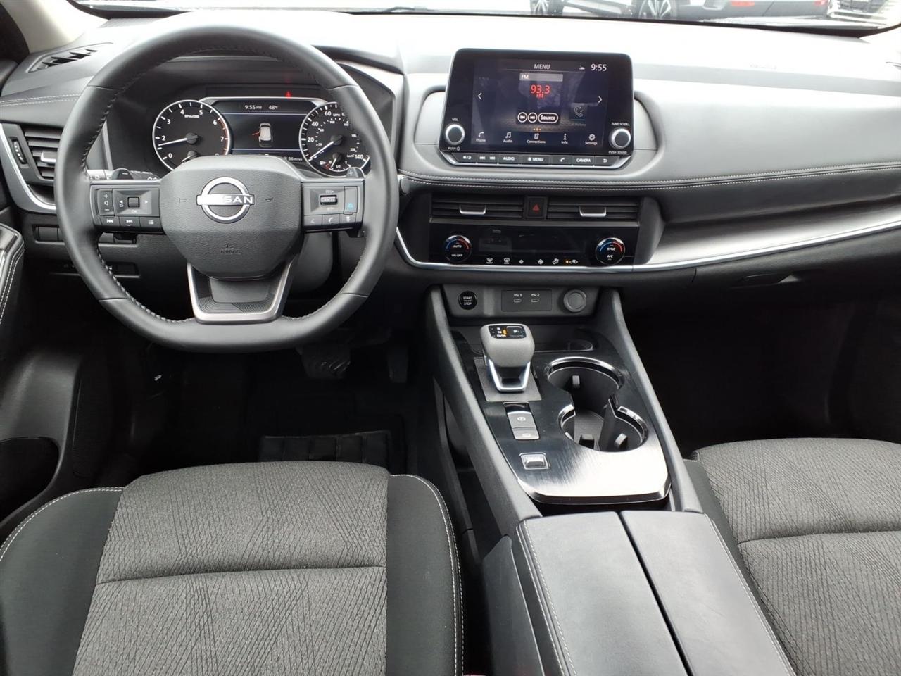 Nissan Rogue FWD SV 2025