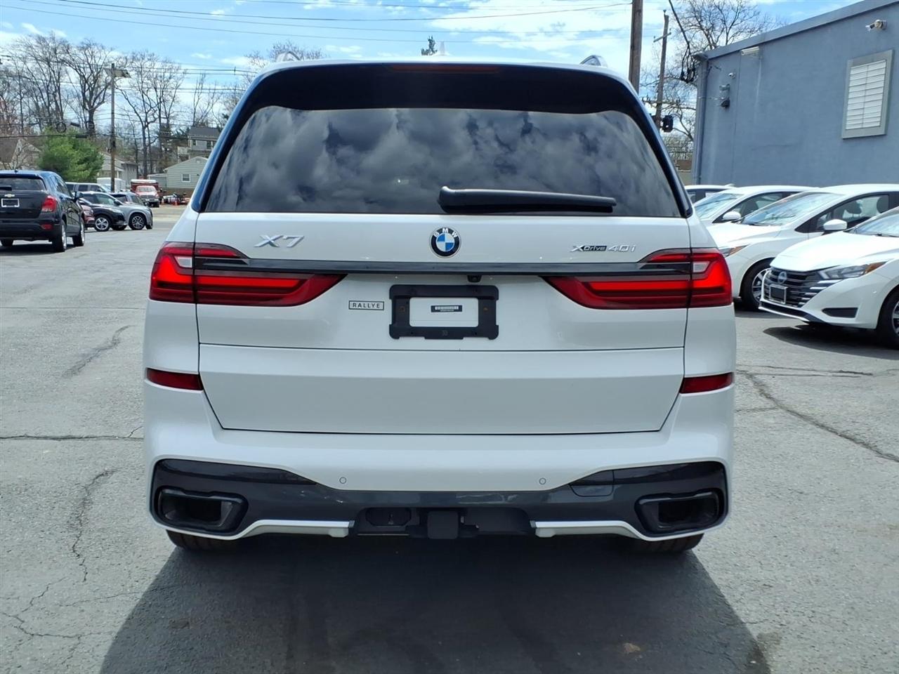 BMW X7 xDrive40i Sports Activity Vehicle 2022