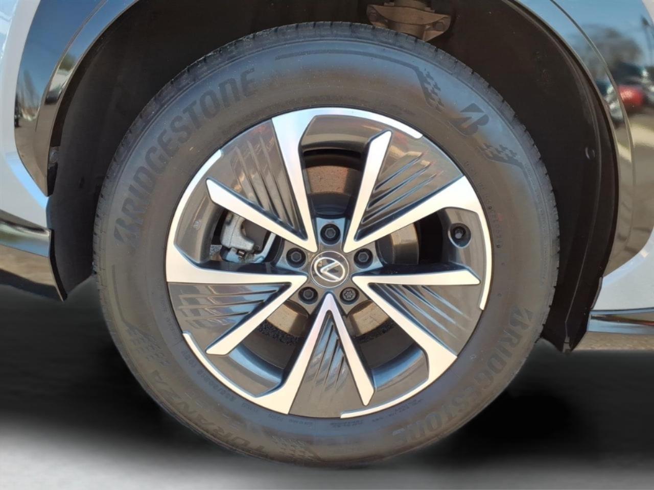 Lexus RZ RZ 300e Luxury FWD 2024