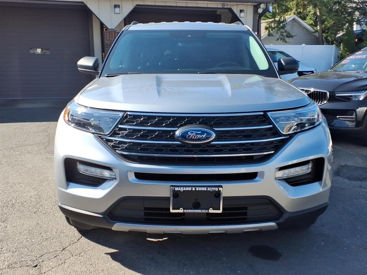Ford Explorer XLT 4WD 2022
