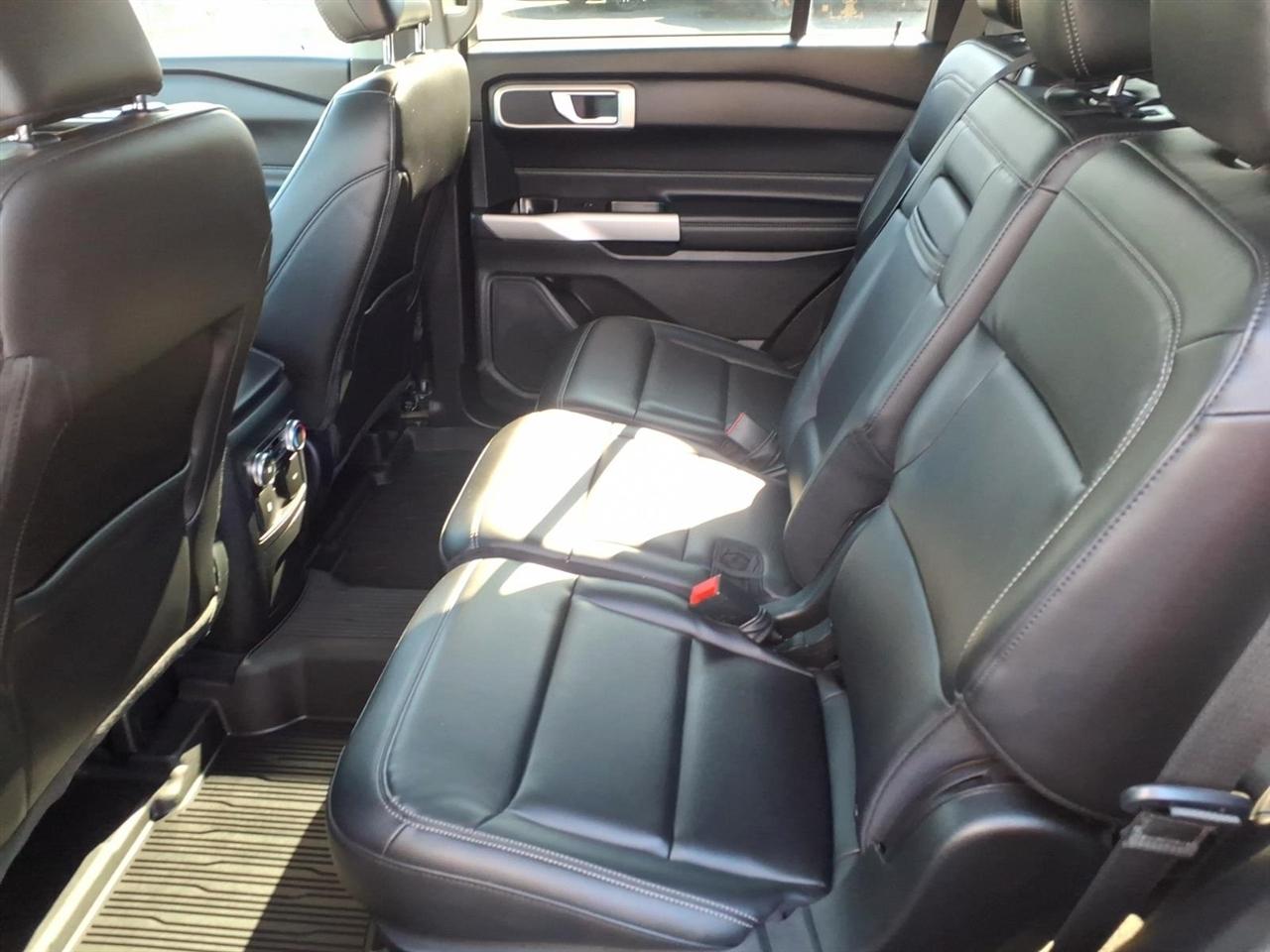 Ford Explorer XLT 4WD 2022