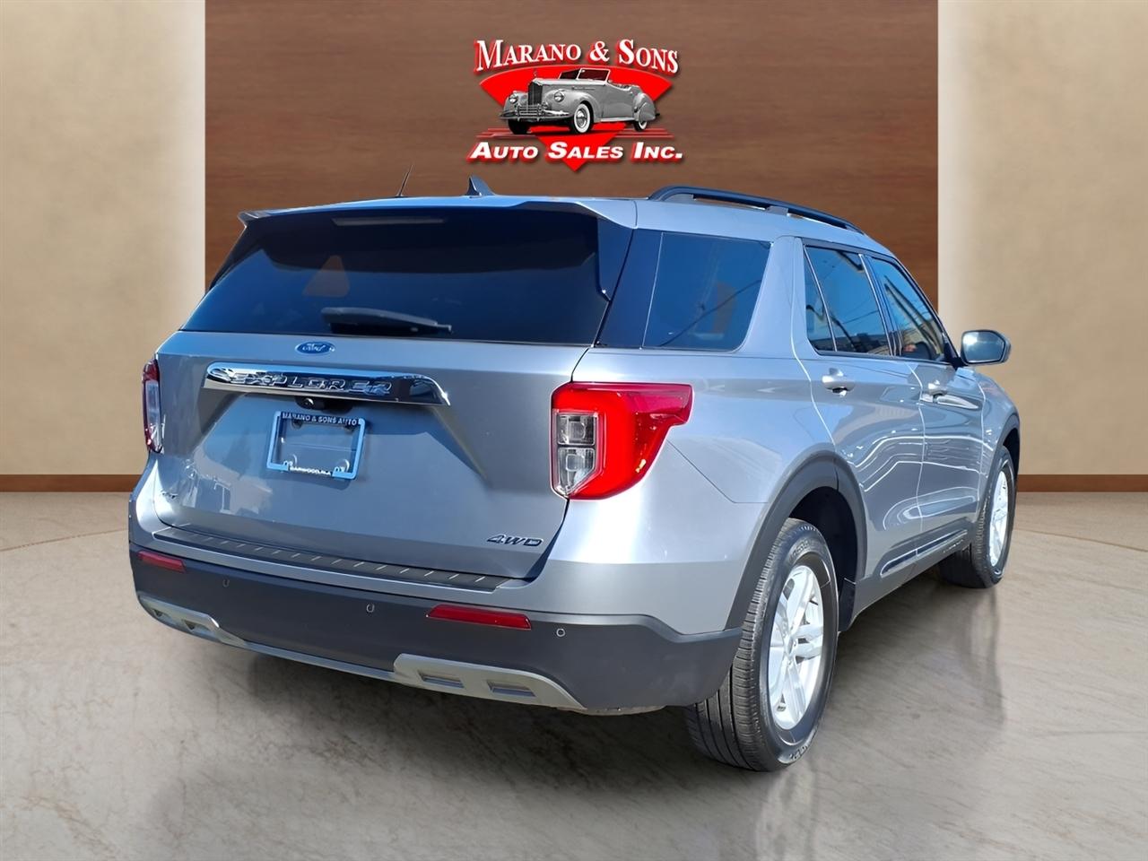 Ford Explorer XLT 4WD 2022