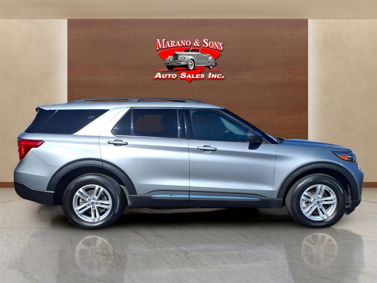 Ford Explorer XLT 4WD 2022